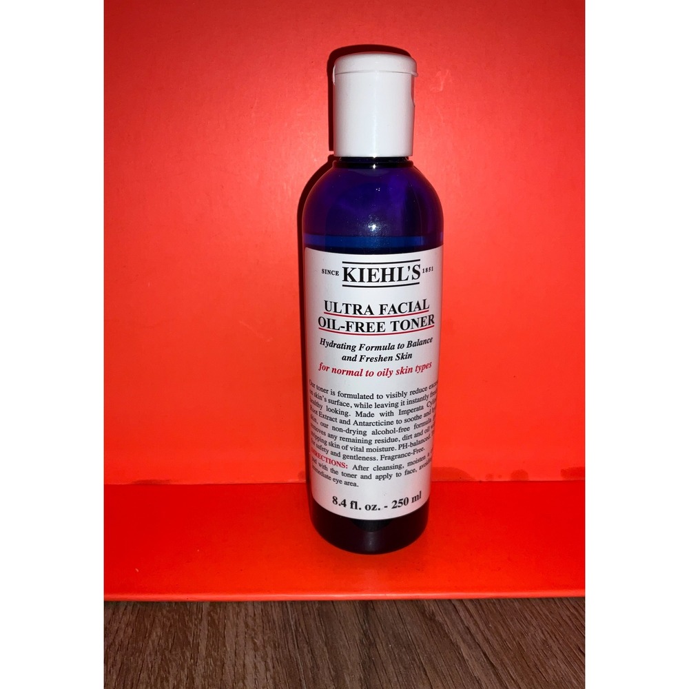 Kiehl's Ultra Facial Oil-Free Toner Alcohol-Free Hydrating Formula 250ml face
